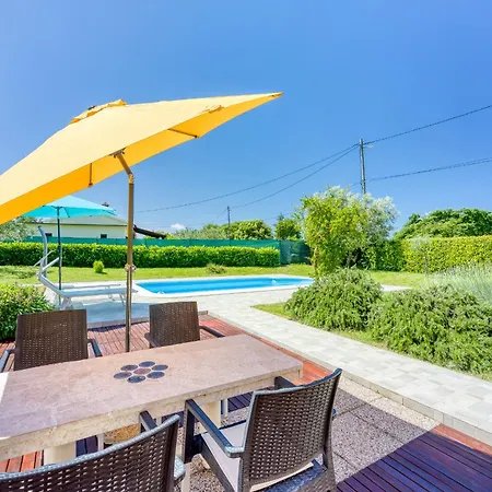 Casa Luka Vareski Casa de Férias Krnica