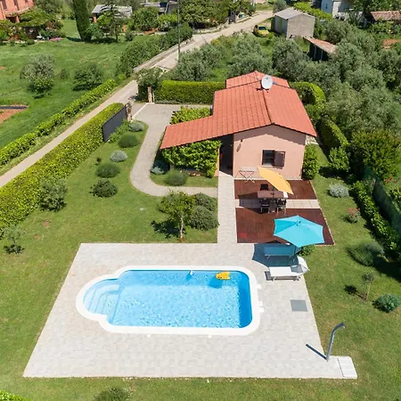 Casa Luka Vareski Feriehus