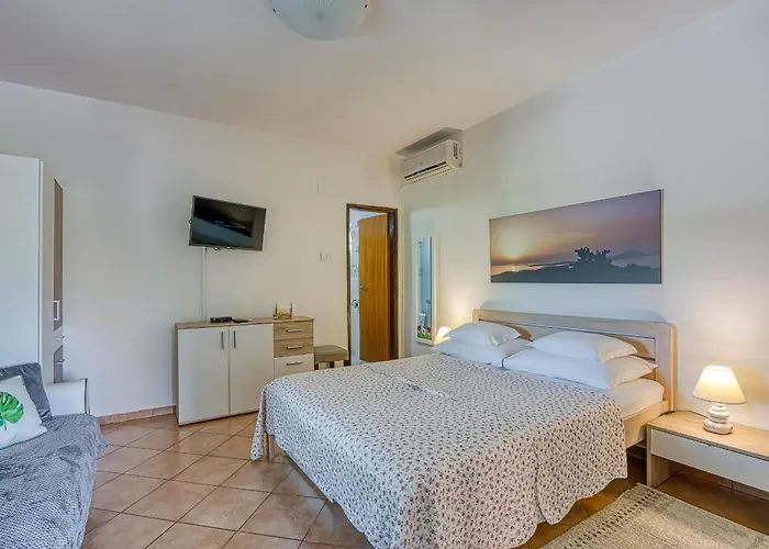 Casa Luka Vareski Vakantiehuis *