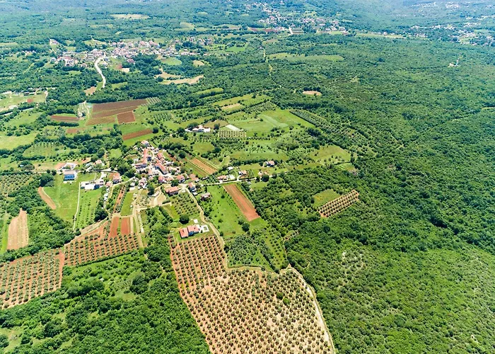 Casa Luka Vareski Vakantiehuis *